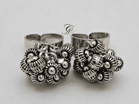 Ghungru Harmony Silver Toe Ring in 925 Siver