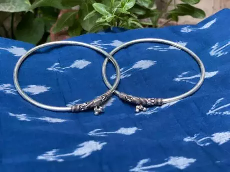 Antique Carved Leg Kada Payal in 925 Silver