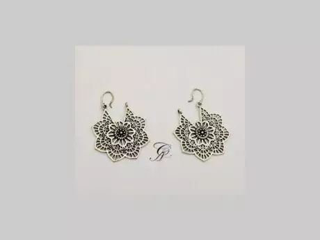 Petals Enigma Antique Earrings in 925 silver
