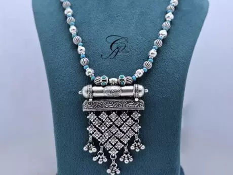 Turquoise Square Flower Pendant Necklace in 925 Silver