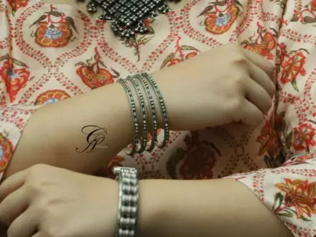 Royal Rava Carved Kada Bangle in 925 Silver