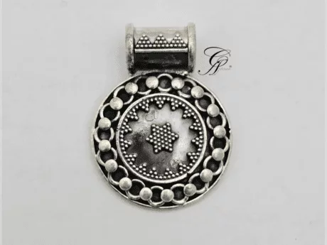 StarryCircle Antique Silver Rava Work Pendant in 925 Silver