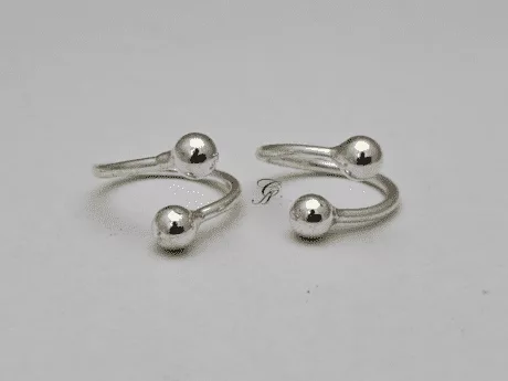 Silver Sphere Sterling Silver Adjustable Toe Ring in 925 Silver