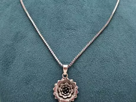 Emerald Flower Ensemble in 925 Silver