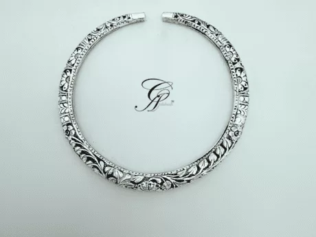 Haslee Chitai Carve flexible Necklace in 925 Silver