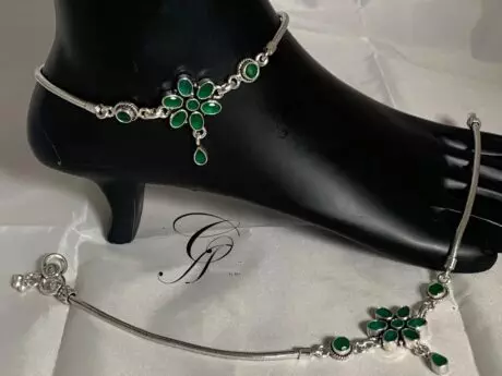 Green Onyx Flower Design Payal with Ball Ghunghru Charms