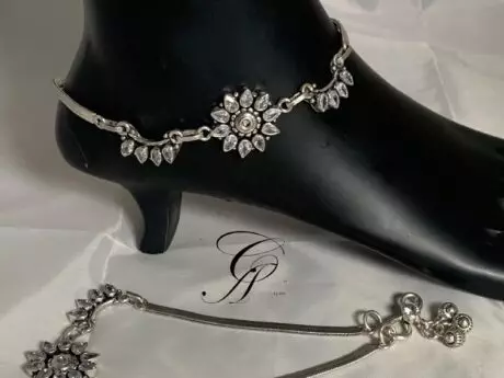 Cut Stone Design Payal with CZ Stone and Ball Ghunghru Charms