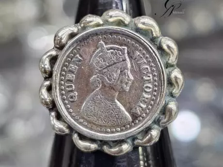 Elegant Coin-Designed Adjustable Silver Ring