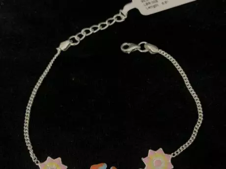 Flower-Designed Rakhi Chain Bracelet