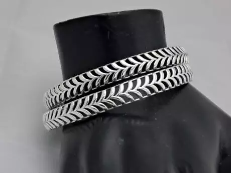 Graceful 92.5 Silver Lightweight Bangles