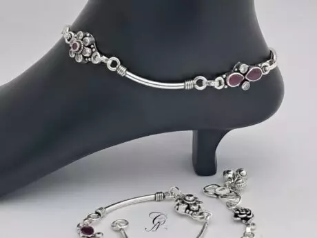 Radiant Charm 92.5 Silver Cut Stone Anklet
