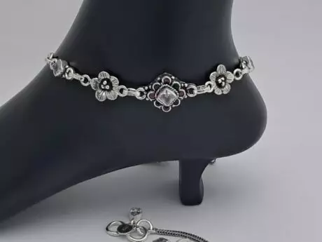 Sparkling Grace 92.5 Silver Cut Stone Anklet