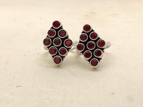 Crimson Elegance Adjustable Toe Rings