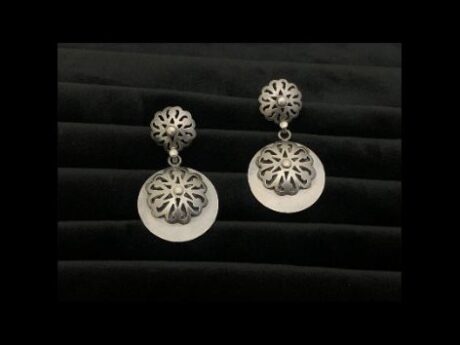 Floral Radiance Silver Earrings in 925 silver