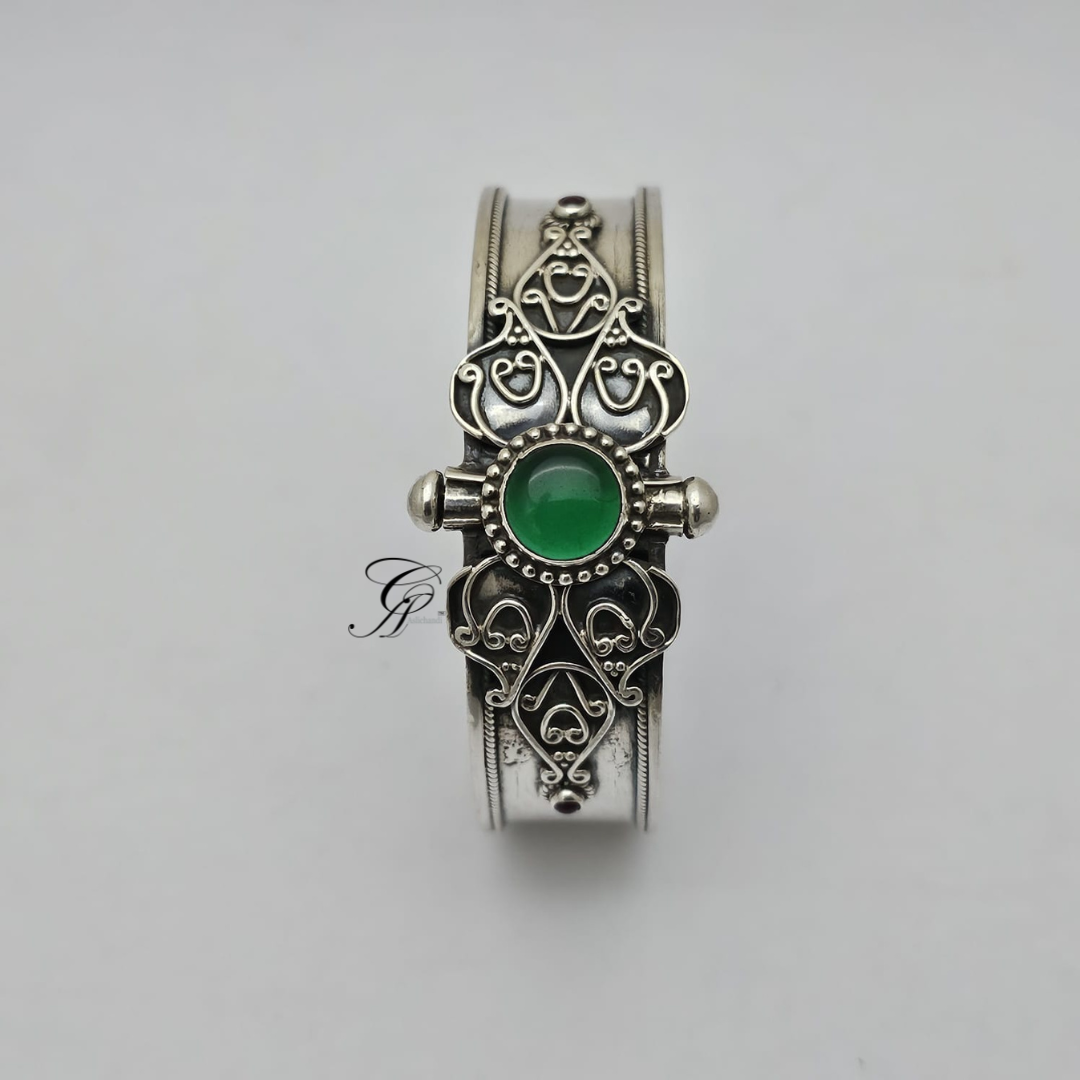Verdant Elegance Kada Bangle in 925 silver