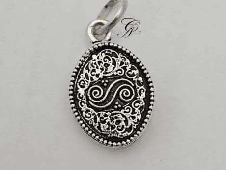 Mystic Oval Chitai Carving Amulet Pendant in 925 silver