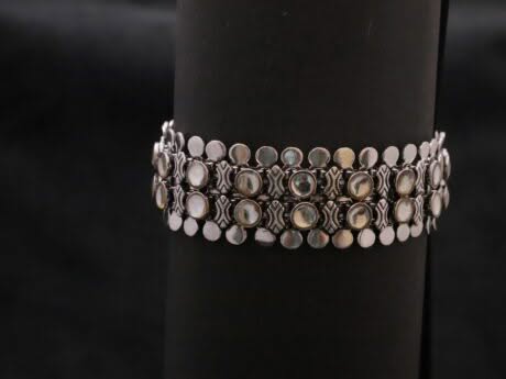 Elegance Embodied Kada Bracelet in 925 silver