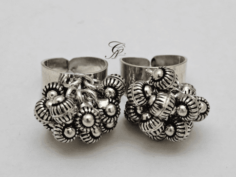 Ghungru Harmony Silver Toe Ring in 925 Siver