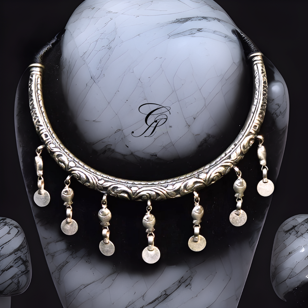 Haslee Fish & Circle Charm Necklace in 925 Silver