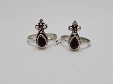 Ruby Glow Sterling Silver Antique Adjustable Toe Ring in 925 Silver