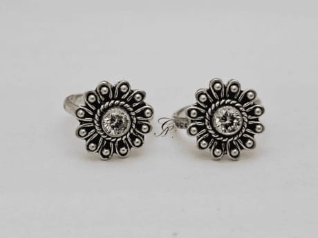 Floral Glow Sterling Silver Antique Adjustable Toe Ring in 925 Silver